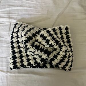 Handmade Crochet Houndstooth Black and White Headband Earwarmer